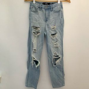 Light Faded Distressed Hollister Jeans - size 0